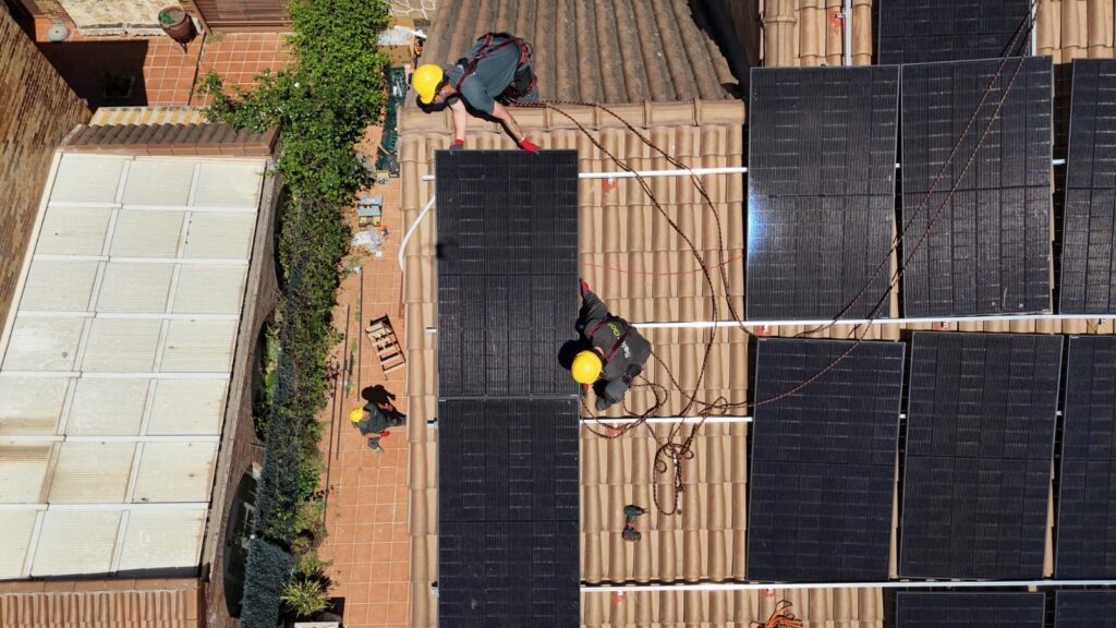 Cuántas placas solares necesita una vivienda según su consumo